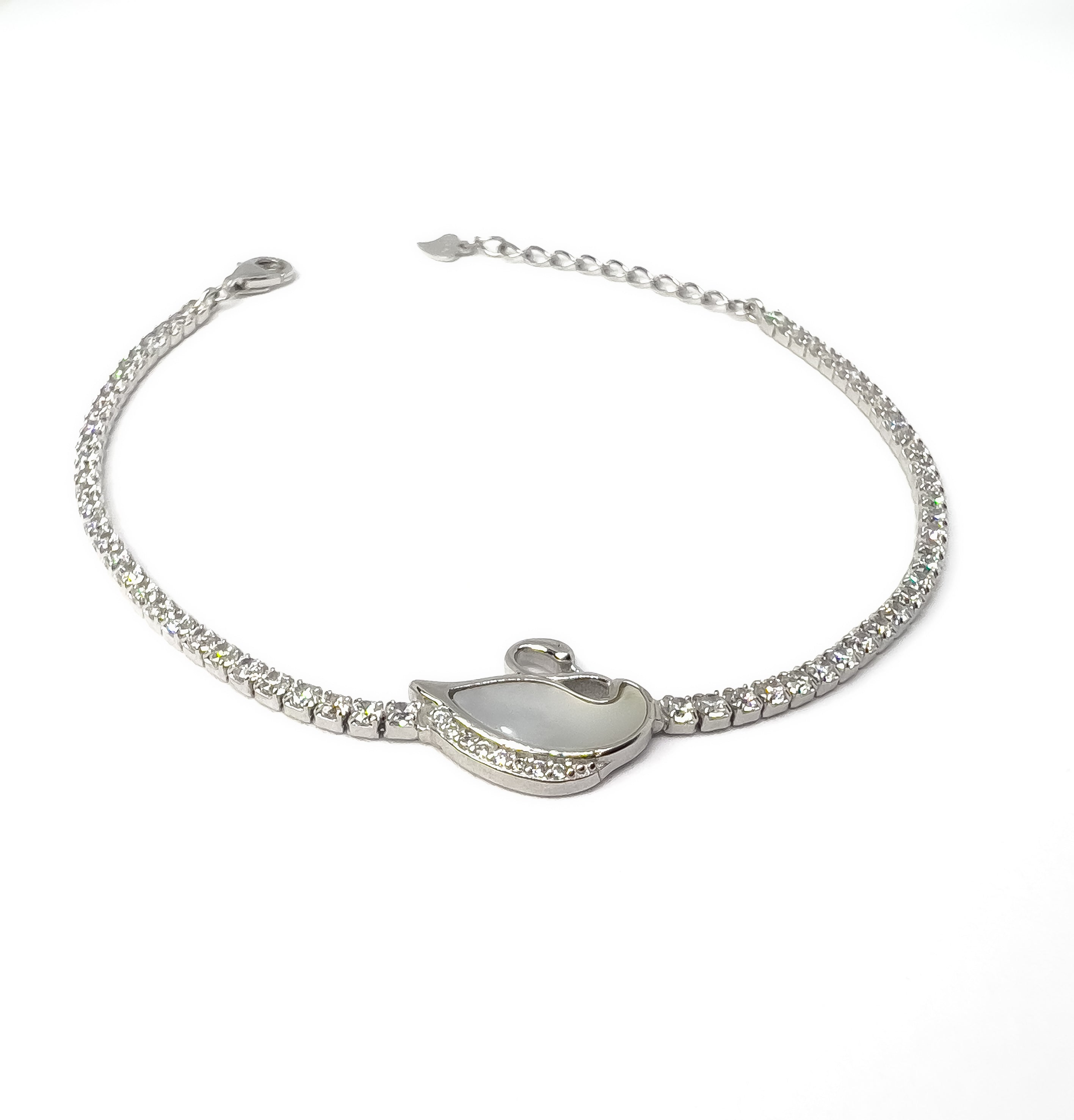 WHITE SWAN BRACELET