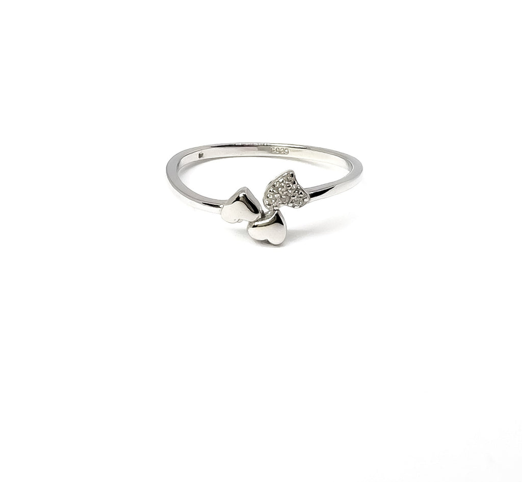 THREE LITTLE HEARTS RING