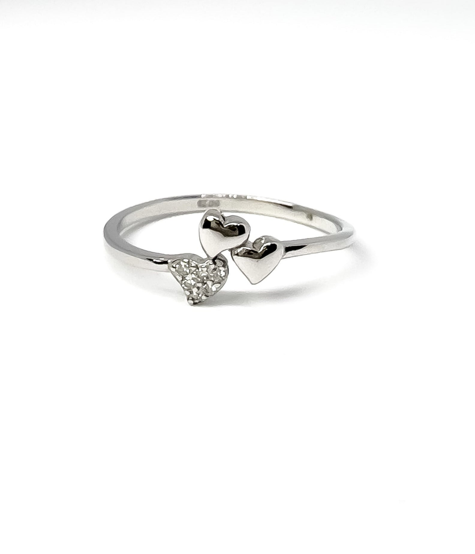 THREE LITTLE HEARTS RING